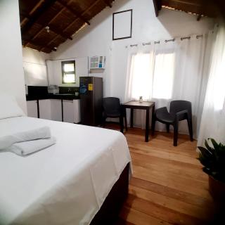 Sundown Private Studio Rooms - General Luna - 3