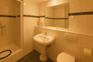 Hotel Schwarzenbek - 3