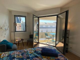 Le Belvédère, idéalement situé centre, balcon & port, intendance Luxury Host - Barneville-Carteret - 6
