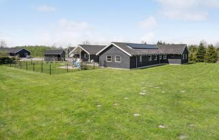 Awesome Home In Idestrup With Sauna - Marielyst - 9