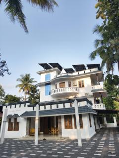 Varkala- Aroma Ac pvt Villa hammocks kitchen - Varkala - 4