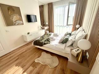 FLH Golden Gallery - Balcony & Free Parking near Vivo Mall - 9