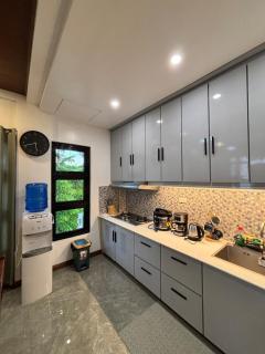 JCPM Apartment Suite-3rd Floor - - 5