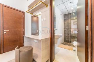 Sea Views 4BR and Assistant's Room Villa with Private Pool, Sharm - Al Dana Villa, Al Dana Island by Deluxe Holiday Homes - Fujairah - 3