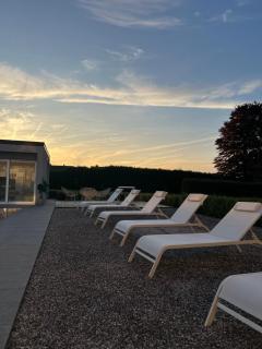 Luxury Villa Pool & Spa - Halle - 2