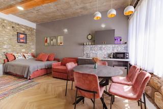 Family studio - Mestia - 1