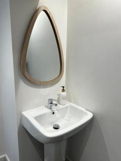 Modern Flat on Ilfracombe High St sleeps 4 - Ilfracombe - 8