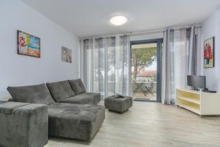 Nicoletta Lux - Novigrad - 8
