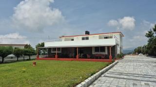 Mountain Top Holiday Home - Ooty - 0
