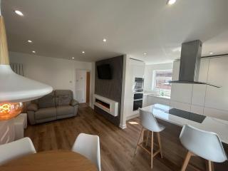 Modern 2 Bedroom Home - Kinmel Bay - 5
