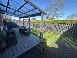 Modern 2 Bedroom Home - Kinmel Bay - 1