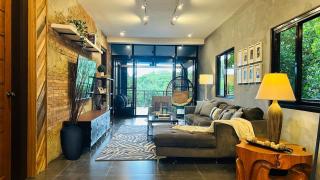 Entire 5BR Luxe Villa With Pool - Luksuhin - 0