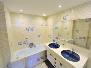 Apartment near Sailing Club with Sea Views - 3