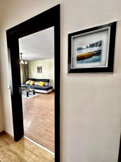 Perfect Sea and Pool View Long Beach Apartment - 5