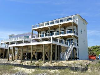 Get'n Nauti - Oak Island - 8