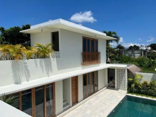 Sky Room - Your Private Terrace - Solid Wi-fi - Canggu - 9