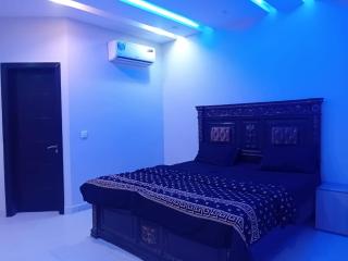 Neat, Cozy And Well Furnished - Karatschi - 4