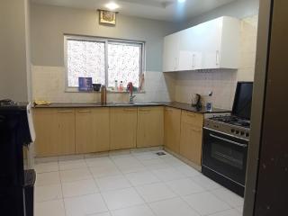 Neat, Cozy And Well Furnished - Karatschi - 2