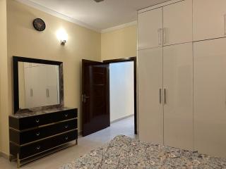 Premium, Cozy And Budget friendly - Karachi - 6