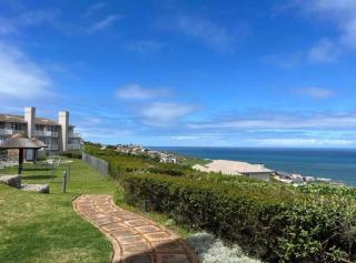 3 Bedroom Villa in Pinnacle Point Estate - Mosselbaai - 2