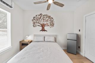 Charming Private Hotel Room Perfect for Couples Near East Austin - Austin - 3