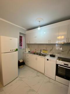 Spacious-Central Apartment - Himare - 6