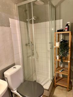 Studio Rdc proche Quai Rouget - LʼIsle-sur-la-Sorgue - 3