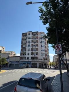 DEPARTAMENTO PREMIUM ! FRENTE PLAZA PRINCIPAL!! Con parrilla y balcón y cochera para auto o camioneta - San Miguel de Tucumán - 9