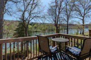 2BR Cozy Condo with Lake View - Centrally Located - Stairs Required - FREE TICKETS INCLUDED - FC 44-7 - Branson - 7