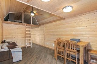 Red Cabin at Fish Camp – Cozy Dry Cabin with Loft Rustic Escape - 2