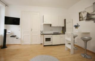 City Elegance Central Gem with FREE parking and FAST Internet 250 MBits - 2