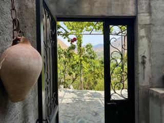 Poqr Tagh - Meghri - 9