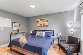 Comfort Meets Calm Ideal for a Restful Escape - Hallandale Beach - 7