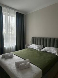 The Greens Apartment - Almaty - 3