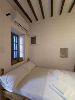 yiayia's Place - Chora Folegandros - 9