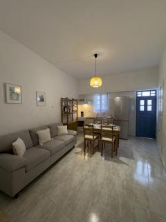 yiayia's Place - Chora Folegandros - 3