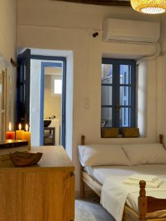 yiayia's Place - Folegandros Chora - 9