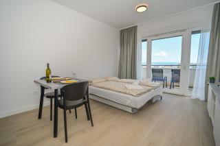 Seaside Escape Apartments - 0