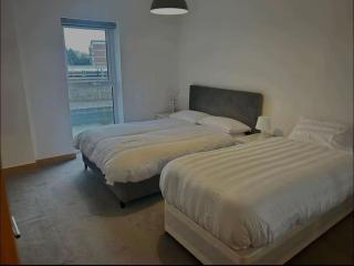 Dartford Apartment - Sleeps 3 - Central Stay - Dartford - 6