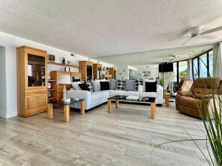 Pelican Walk 207 - 1