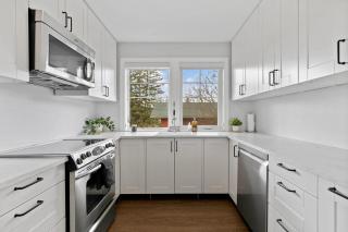 Local Loft - Downtown Okotoks - 2BD - Private - Okotoks - 8