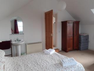 Garreglwyd - relaxed, rural, holiday house with outstanding sea views - 1