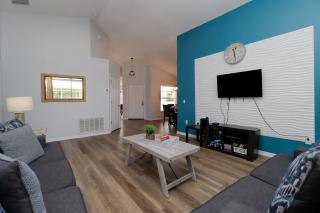 Quiet Getaway Nr Golf & Posner Park with Pool - 6