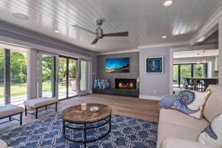 Modern Serenity Luxury with Expansive Backyard - Santa Barbara - 6
