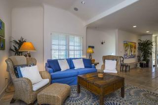 Luxurious Mykonos in Santa Barbara with Outdoor Deck Short Bike Ride to Beach - Santa Barbara - 9