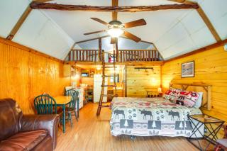 Cedar Falls Cabin 2 Family Getaway By Honey Creek - Davis - 0