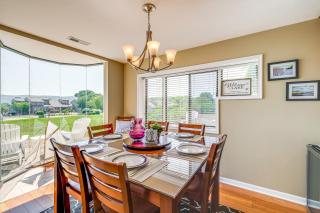 Sun-Filled Condo with Smith Mountain Lake Views - Moneta - 4