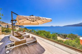 Newly renovated villa 30 metres from the beach - Kalkan - 9