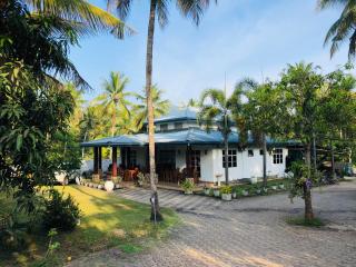 Singhe Holiday Bungalow - Nikawatawana - 3