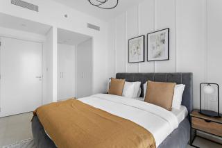 Silkhaus lavish 1BDR in new tower with pool & gym access - Dubai - 1